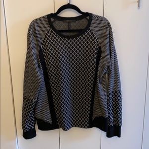 BCBG black and white patterned sweatshirt